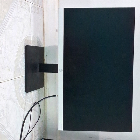 HP 24mh 23.8 inch display monitor